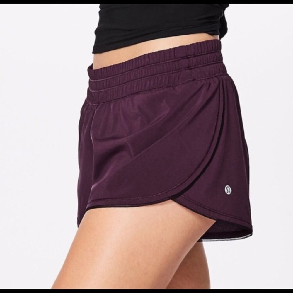 Lululemon Seek The Heat Short II (2.5") size 8